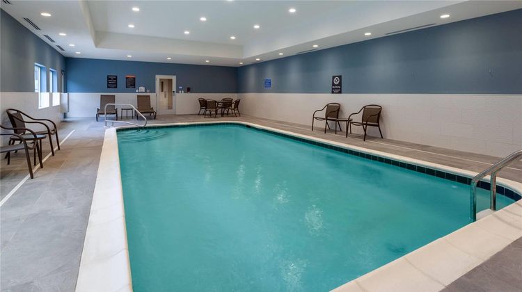 La Quinta Inn & Suites by Wyndham Pool