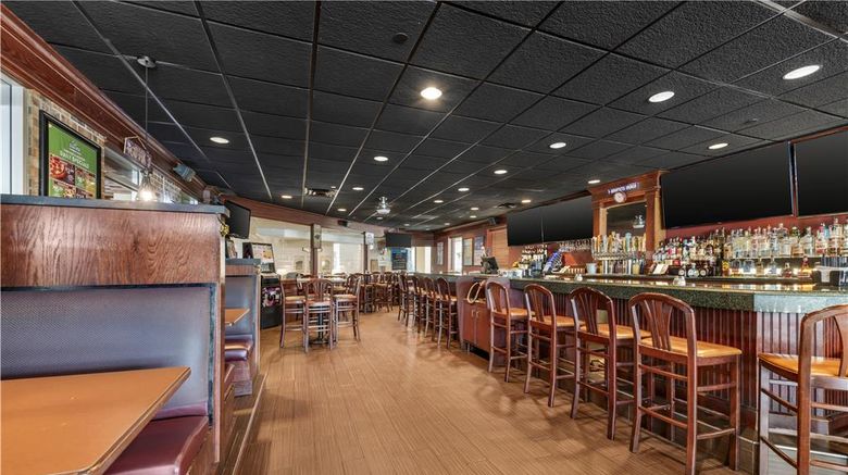<b>Best Western Fairmont Restaurant</b>. Images powered by <a href="https://iceportal.shijigroup.com/" title="IcePortal" target="_blank">IcePortal</a>.