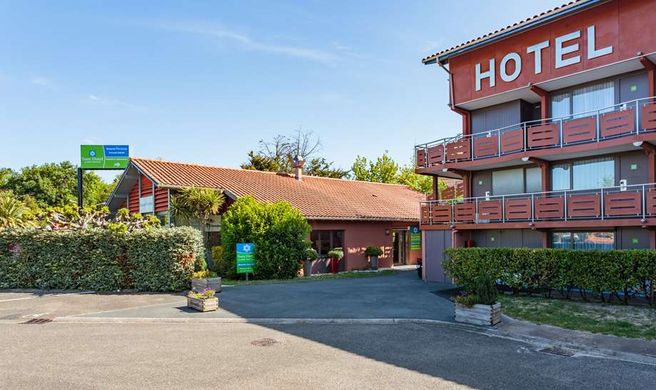 Sure Hotel by Best Western Biarritz Apt Exterior