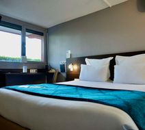 Sure Hotel by Best Western Biarritz Apt Room