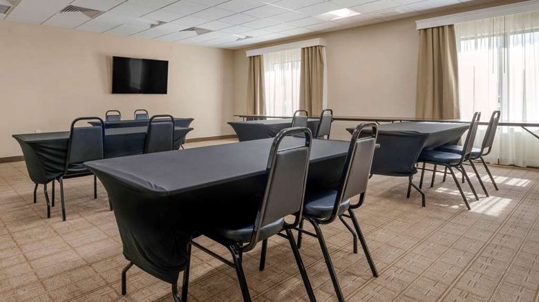 <b>Comfort Inn & Suites Mankato Meeting</b>. Images powered by <a href="https://iceportal.shijigroup.com/" title="IcePortal" target="_blank">IcePortal</a>.