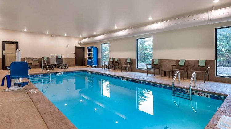 Comfort Inn & Suites Mankato Pool
