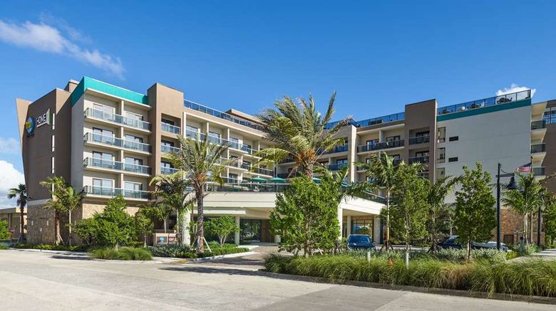 <b>Tru by Hilton Pompano Beach Pier Exterior</b>. Images powered by <a href="https://iceportal.shijigroup.com/" title="IcePortal" target="_blank">IcePortal</a>.