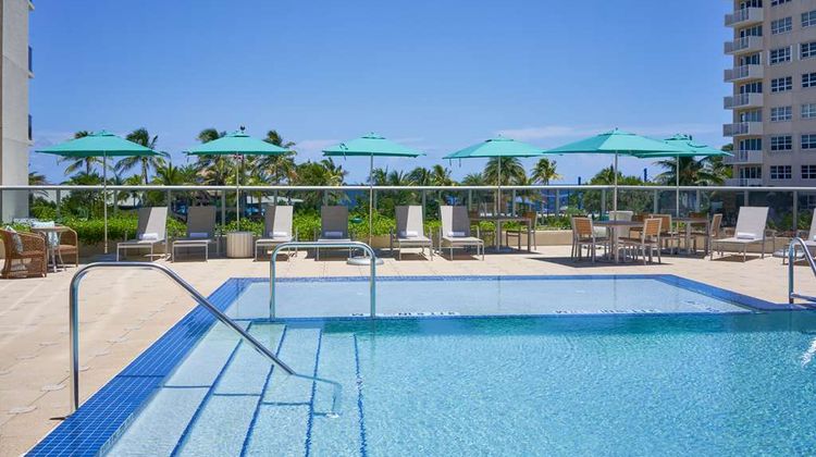 Tru by Hilton Pompano Beach Pier Pool
