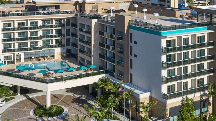 Tru by Hilton Pompano Beach Pier Exterior