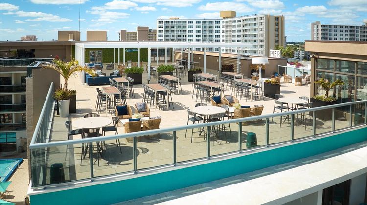 Tru by Hilton Pompano Beach Pier Restaurant
