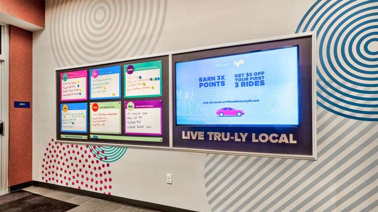 Tru by Hilton Comstock Park Grand Rapids Lobby