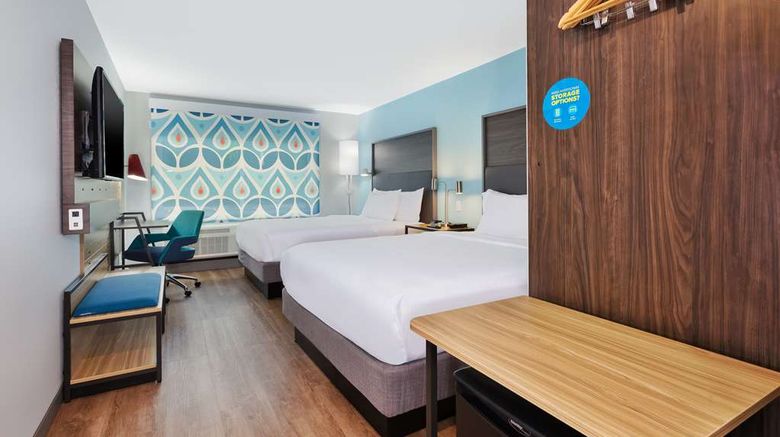 <b>Tru by Hilton Comstock Park Grand Rapids Room</b>. Images powered by <a href="https://iceportal.shijigroup.com/" title="IcePortal" target="_blank">IcePortal</a>.