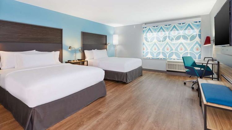 Tru by Hilton Comstock Park Grand Rapids Room