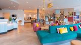 <b>Hampton by Hilton Ashford International Lobby</b>. Images powered by <a href="https://iceportal.shijigroup.com/" title="IcePortal" target="_blank">IcePortal</a>.