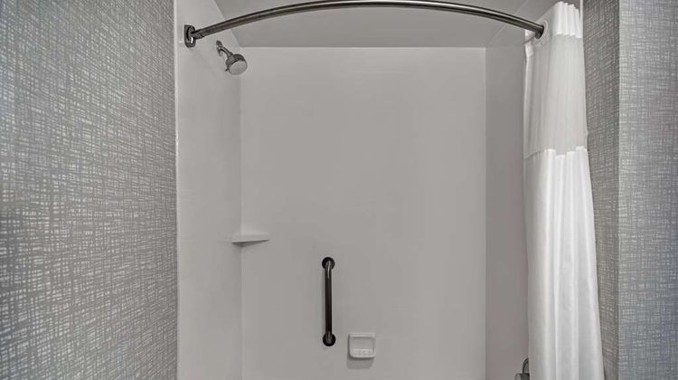 Hampton Inn Cave City Room