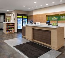 Home2 Suites by Hilton Valdosta Lobby