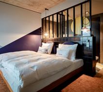 25Hours Hotel Das Tour Room