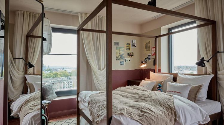 25Hours Hotel Das Tour Room