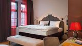 <b>25hours Hotel Royal Bavarian Room</b>. Images powered by <a href="https://iceportal.shijigroup.com/" title="IcePortal" target="_blank">IcePortal</a>.