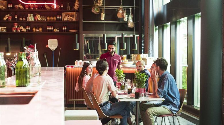 <b>25Hours Hotel Zurich West Restaurant</b>. Images powered by <a href="https://iceportal.shijigroup.com/" title="IcePortal" target="_blank">IcePortal</a>.