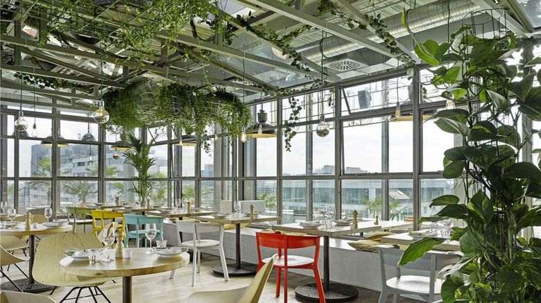 <b>25Hours Hotel Bikini Berlin Restaurant</b>. Images powered by <a href="https://iceportal.shijigroup.com/" title="IcePortal" target="_blank">IcePortal</a>.