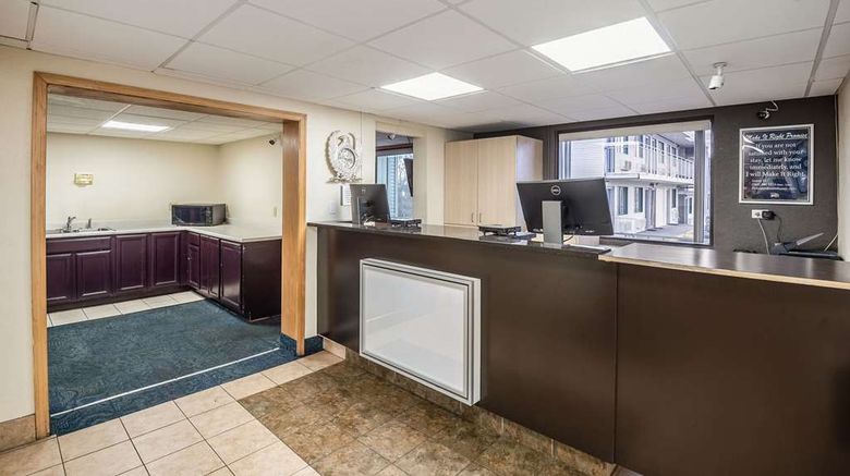 <b>Rodeway Inn Dubuque Lobby</b>. Images powered by <a href="https://iceportal.shijigroup.com/" title="IcePortal" target="_blank">IcePortal</a>.