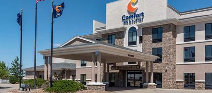 Comfort Inn & Suites Exterior