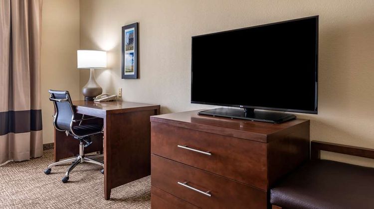 Comfort Inn & Suites Suite