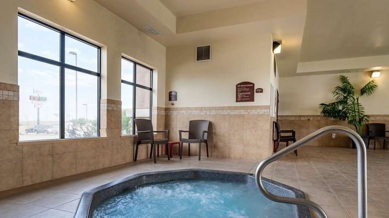 <b>Comfort Inn & Suites Pool</b>. Images powered by <a href="https://iceportal.shijigroup.com/" title="IcePortal" target="_blank">IcePortal</a>.