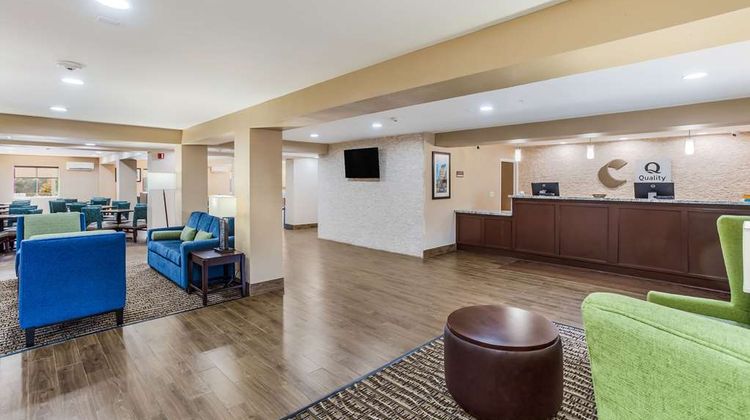 Comfort Inn Charleston South Lobby