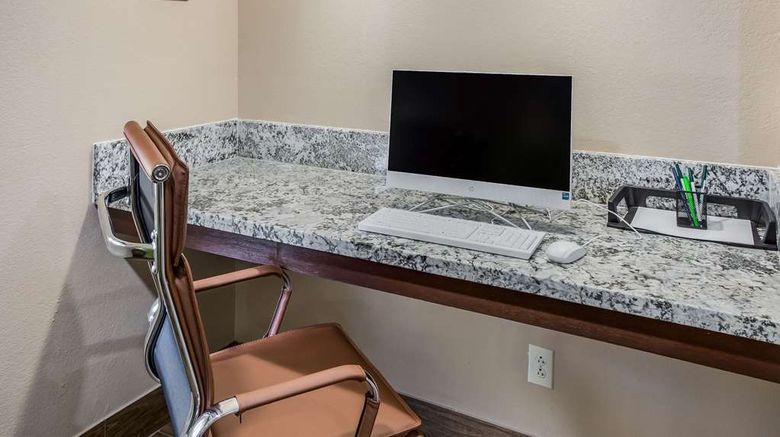 <b>Quality Inn Charleston Other</b>. Images powered by <a href="https://iceportal.shijigroup.com/" title="IcePortal" target="_blank">IcePortal</a>.