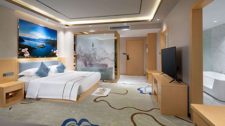 Microtel by Wyndham Lijiang Room