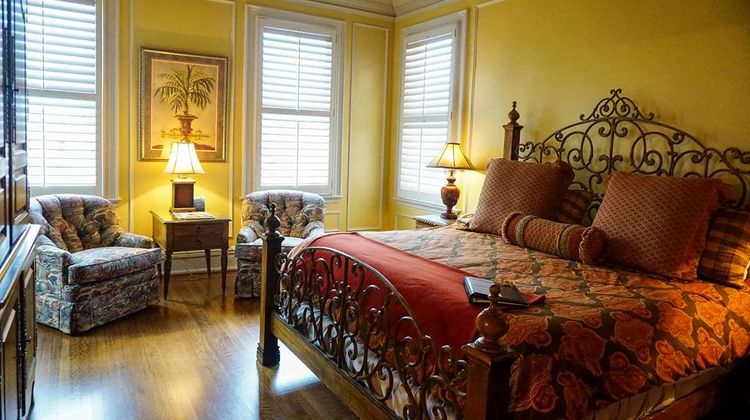 JH Adams Inn Trademark Collection Room