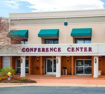 Clarion Hotel & Suites Convention Center Exterior