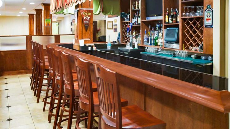 Clarion Hotel & Suites Convention Center Restaurant