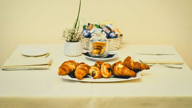 <b>Villa Barbarich Venice Mestre Restaurant</b>. Images powered by <a href="https://iceportal.shijigroup.com/" title="IcePortal" target="_blank">IcePortal</a>.