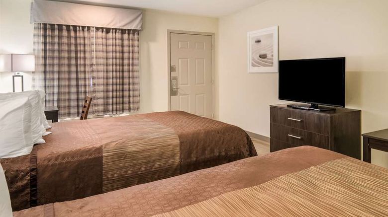 <b>Quality Inn & Suites Room</b>. Images powered by <a href="https://iceportal.shijigroup.com/" title="IcePortal" target="_blank">IcePortal</a>.