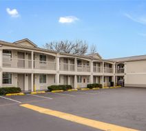 Quality Inn & Suites Exterior