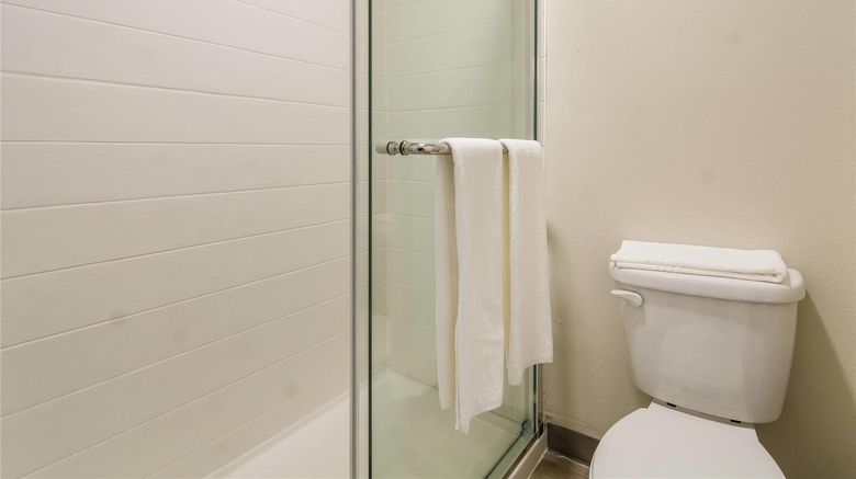 <b>Quality Inn & Suites Room</b>. Images powered by <a href="https://iceportal.shijigroup.com/" title="IcePortal" target="_blank">IcePortal</a>.