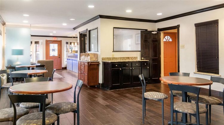 Quality Inn & Suites Restaurant