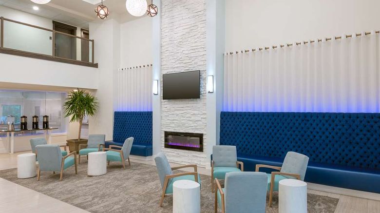 <b>Armeniti Bay, BW Signature Collection Lobby</b>. Images powered by <a href="https://iceportal.shijigroup.com/" title="IcePortal" target="_blank">IcePortal</a>.