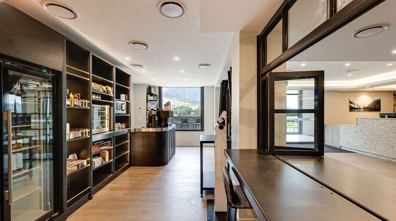 <b>La Quinta by Wyndham Remarkables Park Lobby</b>. Images powered by <a href="https://iceportal.shijigroup.com/" title="IcePortal" target="_blank">IcePortal</a>.