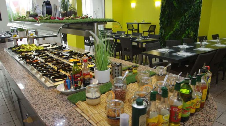 <b>Ibis Styles Lyon Saphir Restaurant</b>. Images powered by <a href="https://iceportal.shijigroup.com/" title="IcePortal" target="_blank">IcePortal</a>.