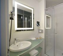 Ibis Styles Lyon Saphir Room
