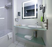 Ibis Styles Lyon Saphir Room