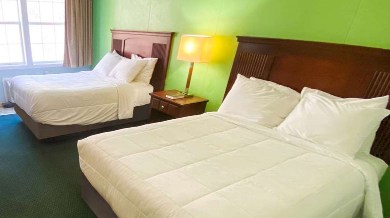 <b>Knights Inn Lake City Room</b>. Images powered by <a href="https://iceportal.shijigroup.com/" title="IcePortal" target="_blank">IcePortal</a>.