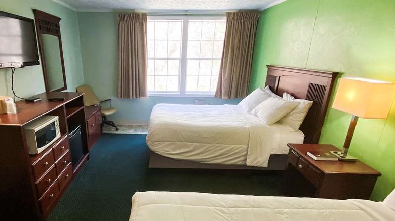 <b>Knights Inn Lake City Room</b>. Images powered by <a href="https://iceportal.shijigroup.com/" title="IcePortal" target="_blank">IcePortal</a>.