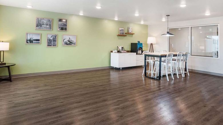 <b>WoodSpring Suites Sulphur Lobby</b>. Images powered by <a href="https://iceportal.shijigroup.com/" title="IcePortal" target="_blank">IcePortal</a>.