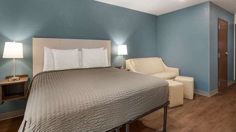 <b>WoodSpring Suites Sulphur Room</b>. Images powered by <a href="https://iceportal.shijigroup.com/" title="IcePortal" target="_blank">IcePortal</a>.