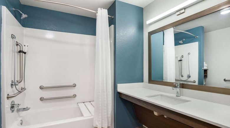 <b>WoodSpring Suites Sulphur Suite</b>. Images powered by <a href="https://iceportal.shijigroup.com/" title="IcePortal" target="_blank">IcePortal</a>.