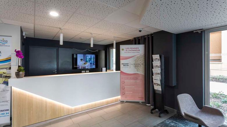 <b>Nemea Appart Hotel Nancy Grand Coeur Lobby</b>. Images powered by <a href="https://iceportal.shijigroup.com/" title="IcePortal" target="_blank">IcePortal</a>.