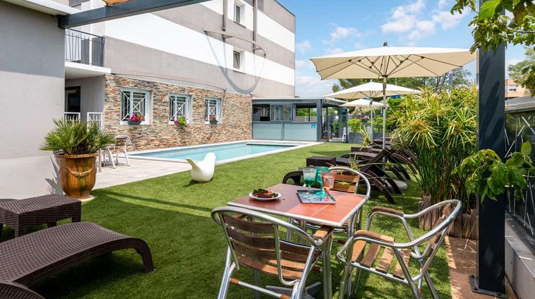 <b>Sure Hotel by BW Beziers Le Monestie Pool</b>. Images powered by <a href="https://iceportal.shijigroup.com/" title="IcePortal" target="_blank">IcePortal</a>.