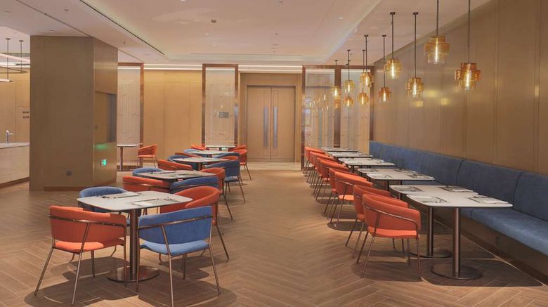 <b>Hilton Garden Inn Changzhou Jintan Restaurant</b>. Images powered by <a href="https://iceportal.shijigroup.com/" title="IcePortal" target="_blank">IcePortal</a>.