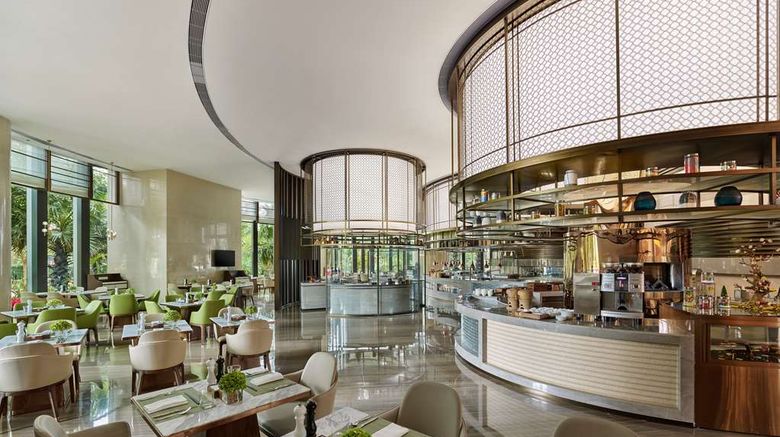 <b>Hilton Hainan Ocean Flower Island Restaurant</b>. Images powered by <a href="https://iceportal.shijigroup.com/" title="IcePortal" target="_blank">IcePortal</a>.